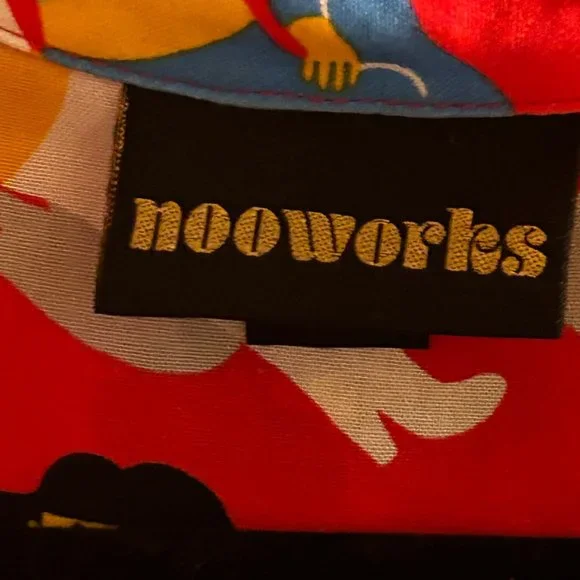 Nooworks RARE Dancing Ladies Button Up Size Large - Picture 4 of 12